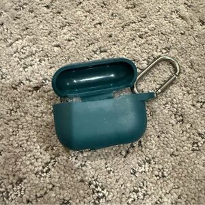 AirPods Silicone Case with Carabiner